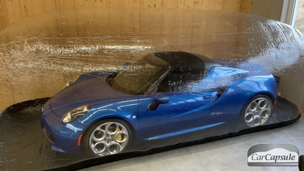 alfa_romeo_4c_carcapsule_in_bubble_side.jpg